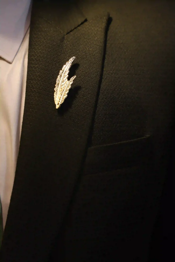 Golden Feather Lapel – Pin